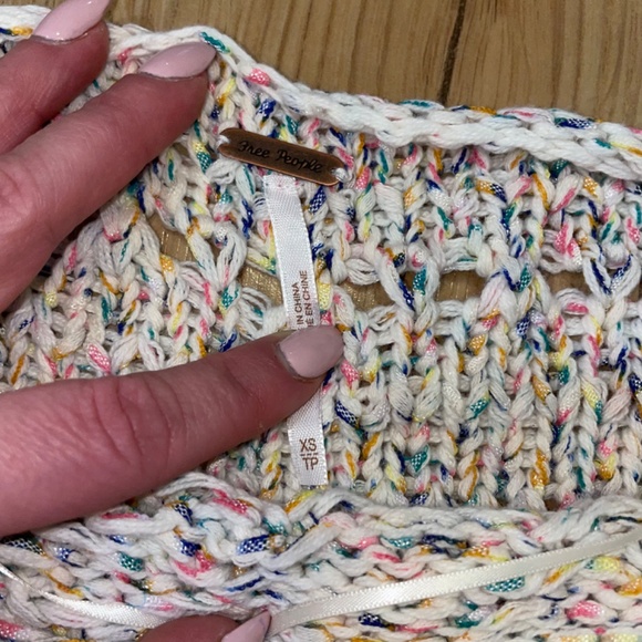 Free People - Knit Crop Sweater NWOT - Picture 3 of 16
